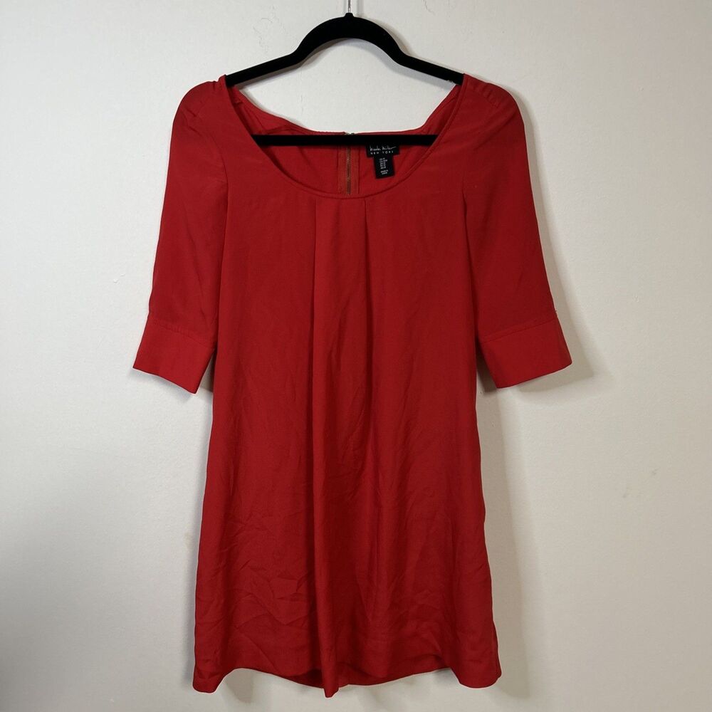 Nicole Miller New York Red Blouse Women’s Medium 3/4 Sleeve Scoop Neck Top